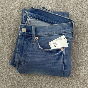 GAP Jeans Women's Size 25-0R Vintage‎ Slim Mid Rise Denim Jeans Raw Hem NEW